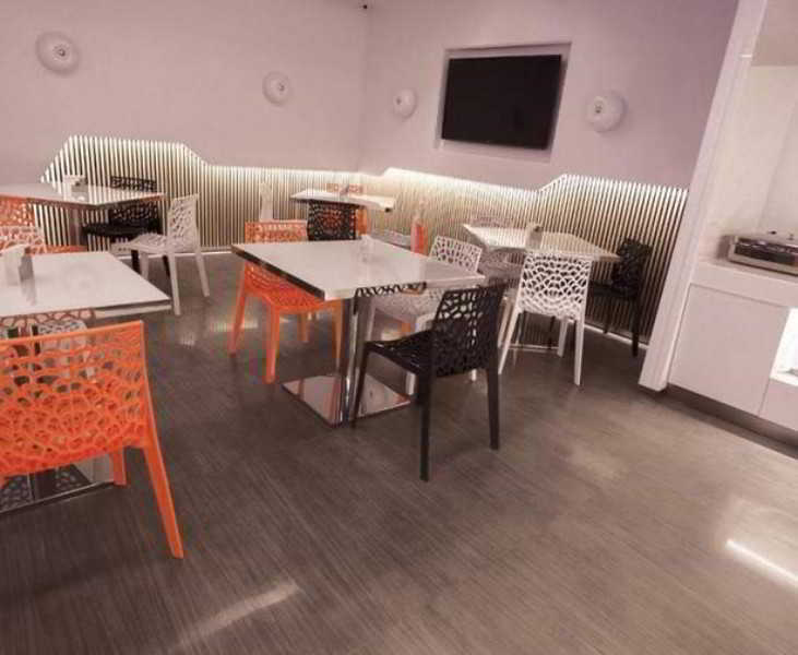 Royal Hotel Group- Central Park Branch Kaohsiung Eksteriør bilde