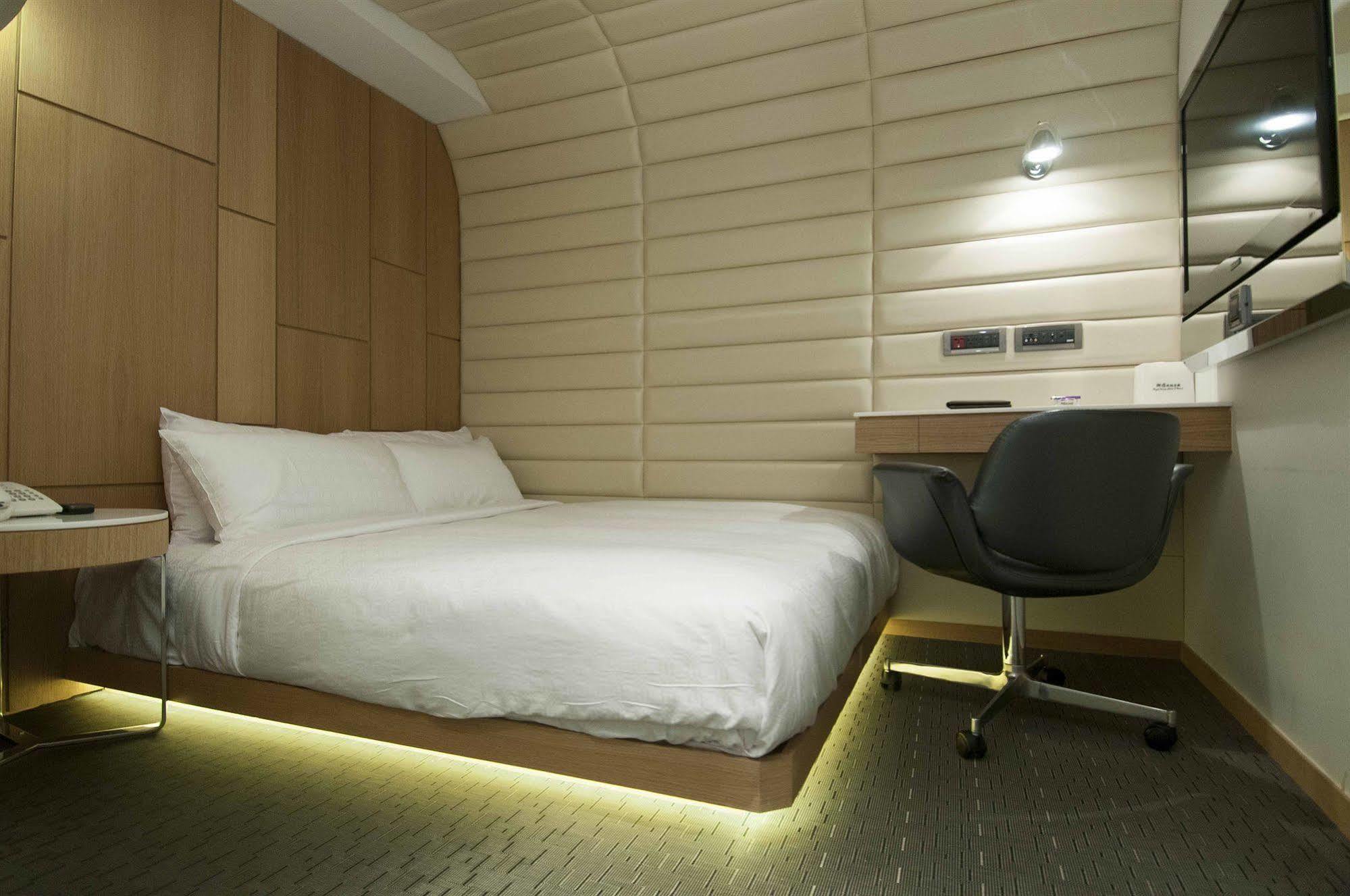 Royal Hotel Group- Central Park Branch Kaohsiung Eksteriør bilde