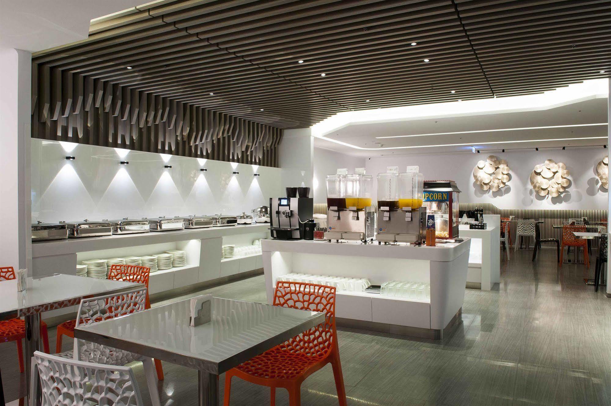 Royal Hotel Group- Central Park Branch Kaohsiung Eksteriør bilde