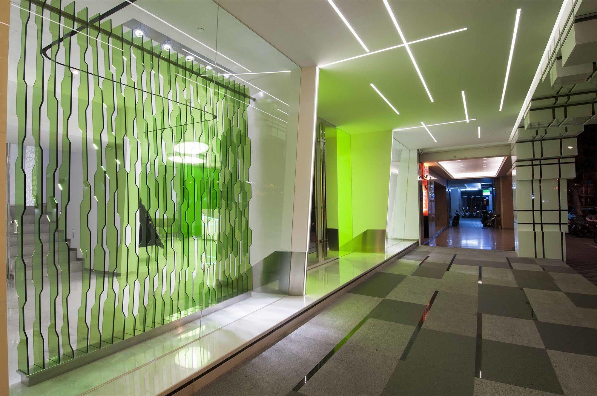 Royal Hotel Group- Central Park Branch Kaohsiung Eksteriør bilde