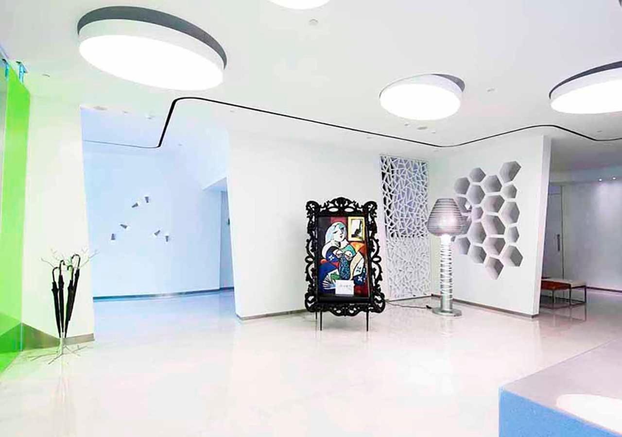 Royal Hotel Group- Central Park Branch Kaohsiung Eksteriør bilde
